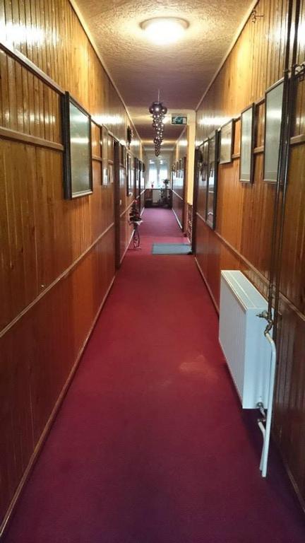 Hotel Fenyves Fogado Szurdokpüspöki Zimmer foto
